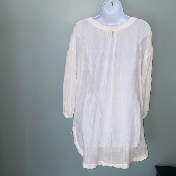 Universal Threads Red Embroidered Gauzy Tunic - Picture 5 of 7